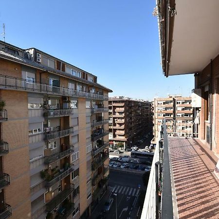 Nice And Warm Rooms Roma Exterior foto